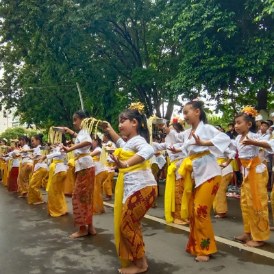 Sambut Nyepi, Ribuan Umat Hindu Kupang Ikuti Upacara Tawur Kasanga dan Pawai 12 Ogoh-Ogoh