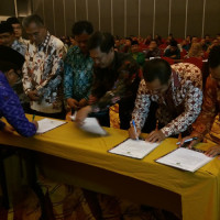 Rapat Kerja Dan Penandatanganan Perjanjian Kinerja Kantor Wilayah Kementerian Agama Provinsi Sulawes