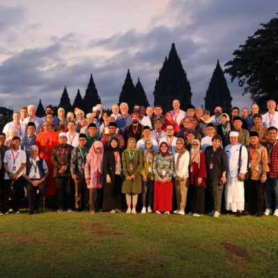 Kolaborasi Bimas Hindu Dengan STHD Klaten Suguhkan Budaya Keagamaan Hindu Nusantara Untuk Delegasi R20
