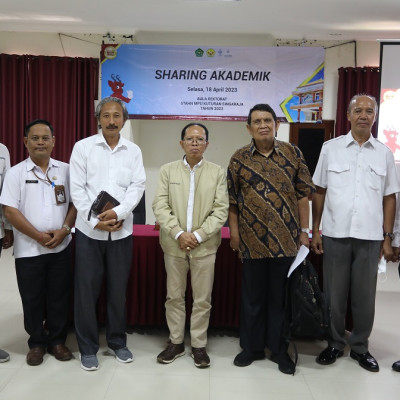 Sharing Akademik Dosen STAHN Mpu Kuturan Singaraja Bahas Klasterisasi Perguruan Tinggi dan Profesionalisme Kerja
