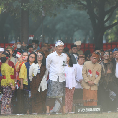 Pakaian Adat Nusantara Warnai Peringatan HUT-78 Kemerdekaan di Kantor Kemenag