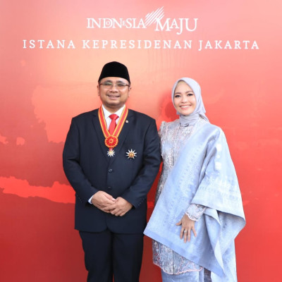 Gus Men Terima Bintang Mahaputera Utama dari Presiden: Kehormatan untuk Kerukunan Indonesia
