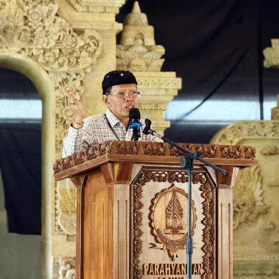 Dirjen Bimas Hindu: Seminar di Pura Strategis Edukasi Kaum Muda Hindu Sekaligus Perdalam Spiritualitas