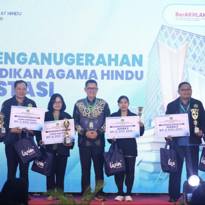 Beri Apresiasi-Motivasi, Ditjen Bimas Hindu Anugerahi Guru Pendidikan Agama Hindu Berprestasi Nasional 2024