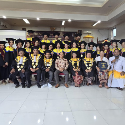 Hadiri Wisuda Ke-13, Dirjen Bimas Hindu Dorong dan Siap Kawal STAH Lampung Jadi Negeri