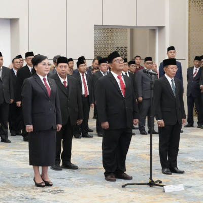 Menag Lantik Kamaruddin Amin Jadi Sekjen Kemenag, Berbarengan dengan 11 Pejabat Eselon I Lainnya