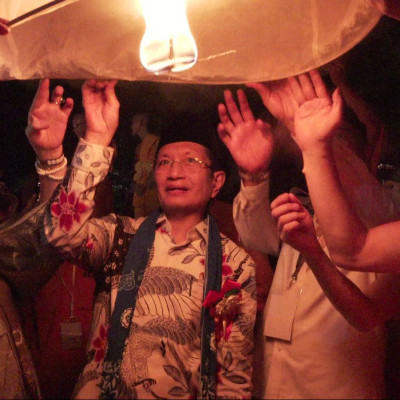Ribuan Umat Buddha Rayakan Waisak di Borobudur, Langit Diterangi Lampion Harapan dan Doa​​​​​​​​​​​​​​