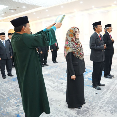 Menag Lantik Tiga Rektor PTN Kemenag: Dorong Kepemimpinan Visioner di Era Post-Truth dan Pengelolaan Cerdas
