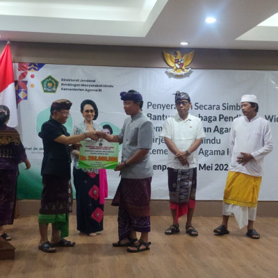 Ditjen Bimas Hindu Salurkan Rp11 Miliar untuk Umat Hindu Bali, Tekankan Integritas dan Pemerataan