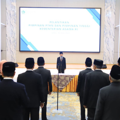 Menag Lantik 45 Pimpinan PTKN dan Pejabat Eselon II, Prof. I Gede Suwindia Resmi Jabat Rektor IAHN Mpu Kuturan