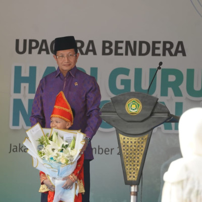 Kemenag Apresiasi Peran Strategis Guru dalam Membangun Fondasi Indonesia Emas 2045 pada Peringatan Hari Guru Nasional 2025