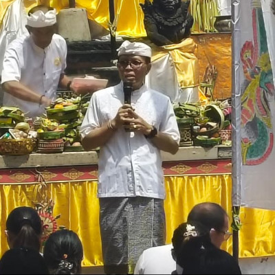 Dharma Wacana Hari Kuningan, Dirjen Bimas Hindu Ajak Umat Memaknai Kemenangan Dharma dari Galungan hingga Kuningan