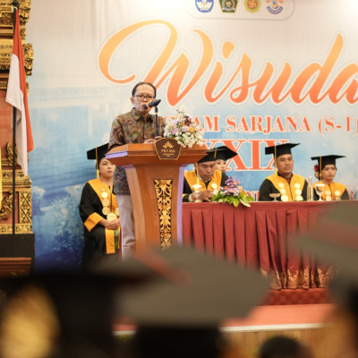 Hadiri Wisuda Ke-29 STKIP Amlapura, Dirjen Bimas Hindu Dorong Peningkatan Kualitas Dosen dan Aktualisasi Peradaban Karangasem