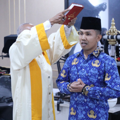 Perkuat Tata Kelola SDM, Dirjen Bimas Hindu Lantik Pejabat Fungsional