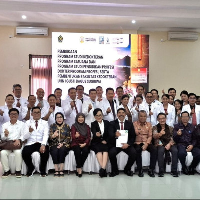Kemenkes Serahkan Rekomendasi Pembentukan Prodi dan Fakultas Kedokteran UHN I Gusti Bagus Sugriwa Denpasar