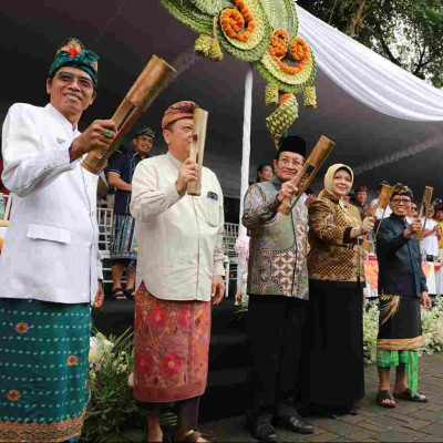 Menteri Agama Lepas Parade Bhakti Pertiwi Widyalaya di Bali, Teguhkan Pendidikan Berkarakter dan Ekoteologi