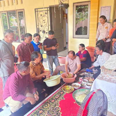 Ngelawar Bersama Umat Hindu di Kendari, Perkuat Nilai Kebersamaan dan Pelestarian Tradisi