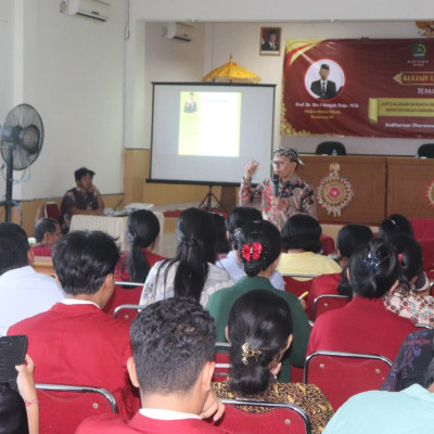 Pentingnya Menjaga Substansi Agama di Tengah Dinamika Budaya Nusantara