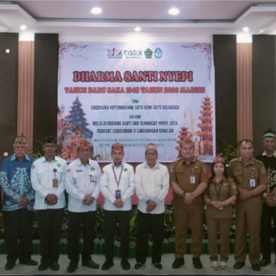 Kegiatan Dharmasanti di Palangka Raya, Kabid Bimas Hindu Ajak Guru PAH Ambil Peran Nyata dalam Penguatan Kerukunan dan Ekoteologi