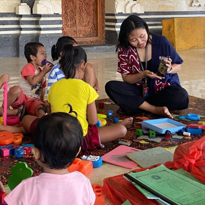 Penyuluh Agama Hindu Klungkung Hadir di Posyandu, Perkuat Pendidikan Spiritual Keluarga