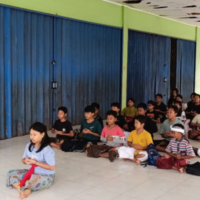 Tanamkan Nilai Spiritual Sejak Dini, Anak Pasraman Widya Shanti Rama Dewa Tekuni Materi Sadhana