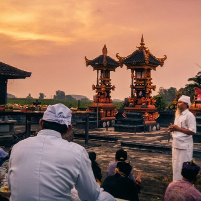 Menang Sebelum Penampahan: Merajut Hakikat Galungan Di Pelosok Lampung Tengah