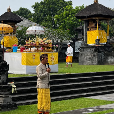 Hari Suci Kuningan Jadi Ajakan Perkuat Peran Generasi Muda dalam Pengembangan Umat Hindu