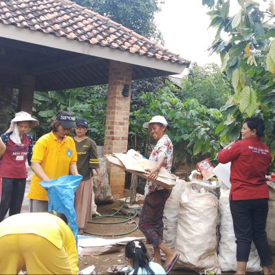 Bank Sampah Jadi Media Menumbuhkan Dana Punia dan Kepedulian Lingkungan Umat Hindu