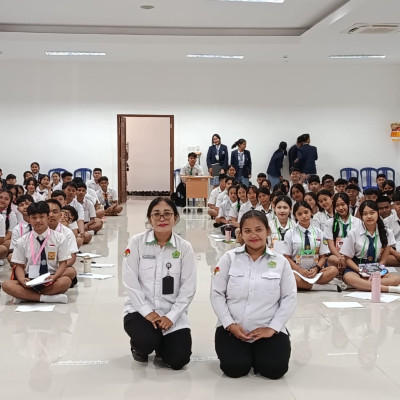 Bekali Siswa Baru di SMA Negeri 2 Gianyar, Penyuluh Hindu Gianyar Fokus pada Pendidikan Karakter Berbasis Dharma