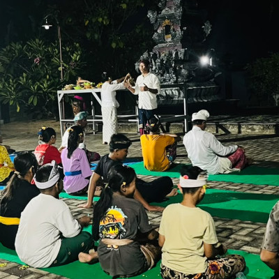 Merawat Cahaya Dharma di Malam Tilem, Umat Hindu Lampung Tengah Bangkit Lawan Gelapnya Narkoba