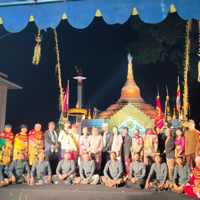 Tari Sakral Hindu Tampil di Wihara Buddha, Simbol Harmoni Dua Tradisi Nusantara