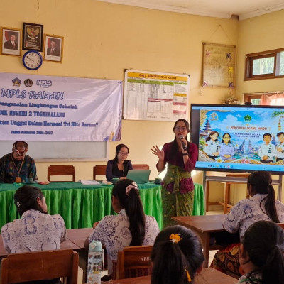 Perkuat Karakter Generasi Muda, Penyuluh Kemenag Gianyar Beri Edukasi Dampak Pernikahan Dini di Lingkungan Sekolah