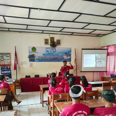 Tanamkan Budi Pekerti Sejak Dini, Penyuluh Hindu Klungkung Bekali Siswa Ajaran Catur Guru