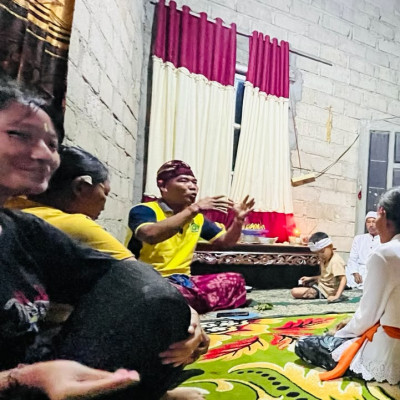 Bangun Pemahaman Tatwa yang Mendalam, Penyuluh Agama Hindu Jelaskan Esensi Persembahyangan di Pura