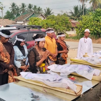 Entas-Entas Massal, Tradisi Keagamaan yang Memperkuat Bakti dan Sradha Umat