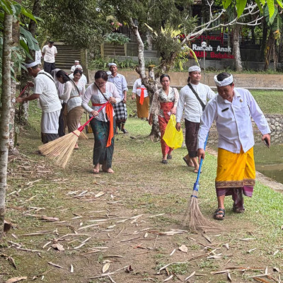 Green Dharma di Pura Luhur Batukau, Menanam Pohon untuk Merawat Keharmonisan Alam