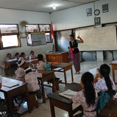 Belajar Menghormati dari Empat Guru Kehidupan, KARMA Tanamkan Nilai Catur Guru di SD Negeri 1 Kutampi
