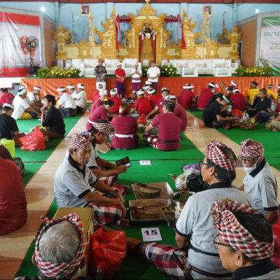 Meracik Perbedaan Menjadi Satu Rasa, Pesan Persatuan dalam Parade Ngelawar 2026
