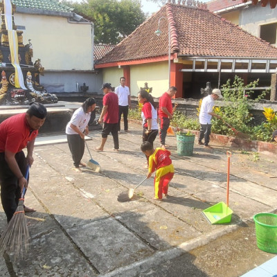 Bersih Puranya, Bahagia Umatnya: Gerakan Green Dharma Gembira Semarakkan Pura Dharma Loka Jepara
