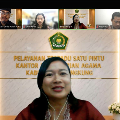 Kupas Makna Filosofis Bunga dalam Persembahyangan, Penyuluh Agama Hindu Kemenag Klungkung Gelar Dharma Tula Daring