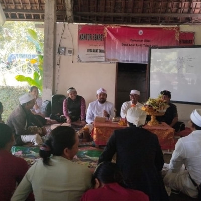 Di Tengah Arus Teknologi, Kemenag Karangasem Perkuat Swadharma Pemangku dan Serati Banten