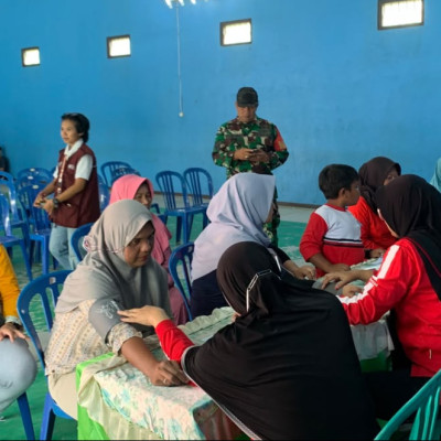 Implementasikan Nilai Pawongan, Mahasiswa KKN STAHN Jawa Dwipa Gelar Cek Kesehatan Gratis di Nganjuk