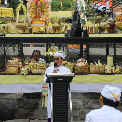Piodalan ke-21 Pura Jagatkarta: Perkuat Bhakti, Jaga Kesucian Upacara