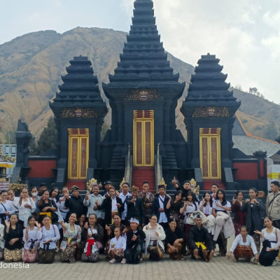 Menumbuhkan Sradha melalui Dharma Yatra ke Pura Luhur Poten