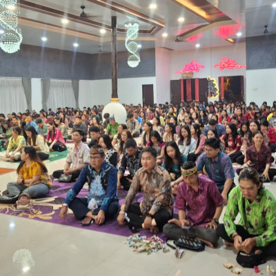 Umat Hindu Kaharingan di Palangka Raya Gelar Doa Bersama di Tengah Karhutla