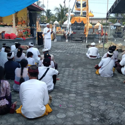 Piodalan Pura Giri Natha Keerom Jadi Momentum Perkuat Ekoteologi dan Kepedulian Lingkungan