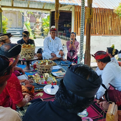 Edukasi Catin di Padangkerta Kelod, Kemenag Karangasem Tekankan Pentingnya Grahasta Asrama