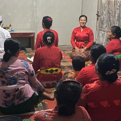 Perkuat Ketahanan Keluarga, Penyuluh Kemenag Tubaba Bedah Bhagavad Gita Bersama Pesantian Widya Puspita