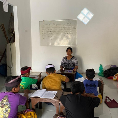 Cegah Perundungan Lewat Nilai Agama, Pengajar Pasraman Gita Saraswati Gembleng Karakter Anak-Anak Lampung