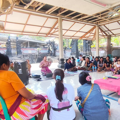 Krama Istri Lombok Utara Diajak Bahas Kama Sutra, Ini yang Disampaikan Penyuluh Hindu